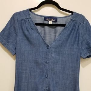 NWOT Denim Look V-neck Short Sleeve Top Small